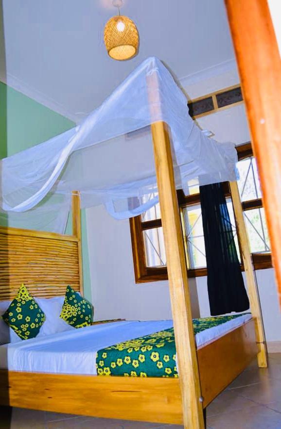 Buutu Nest Panzió Jinja Kültér fotó